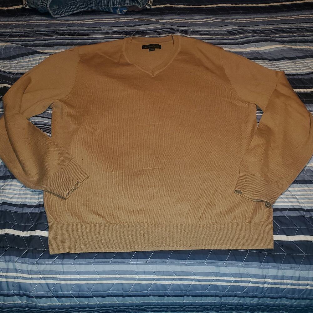 Kenneth Roberts Brown Merino Wool Sweater Large- Upcycle Crafts Repurpose Yarn